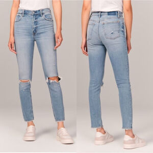 Abercrombie & Fitch The Skinny High Rise Light Wash Distressed Jeans 4 L A&F